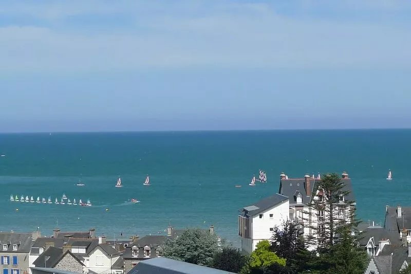 Panoramic sea view, near Beach, cozy house for 8 pers