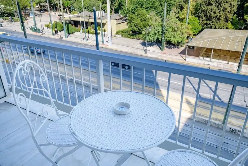 ⭐ Lush Sapphire apt. in the heart of Athens! ⭐
