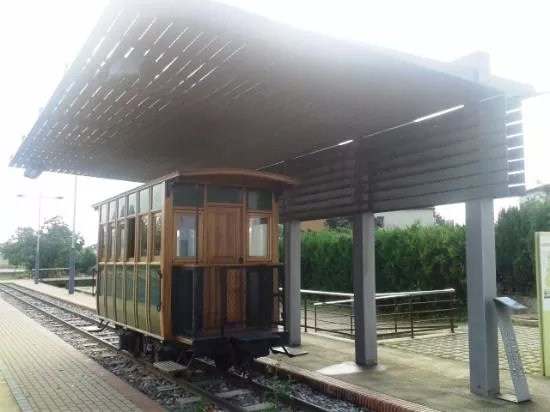 El Apeadero de Mata y su Vagon