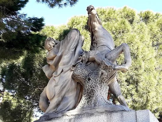 Escultura Equestre Jardins de Sabatini