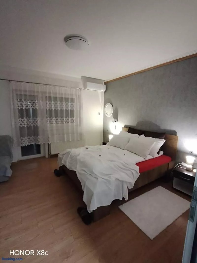 Rooms Mira