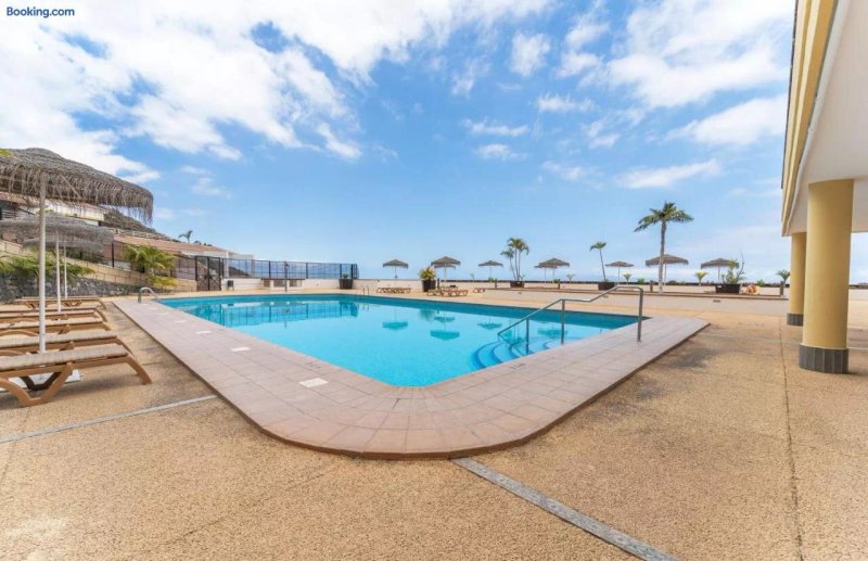 Sunset Bay Luxury Resort Costa Adeje With Heated Pool