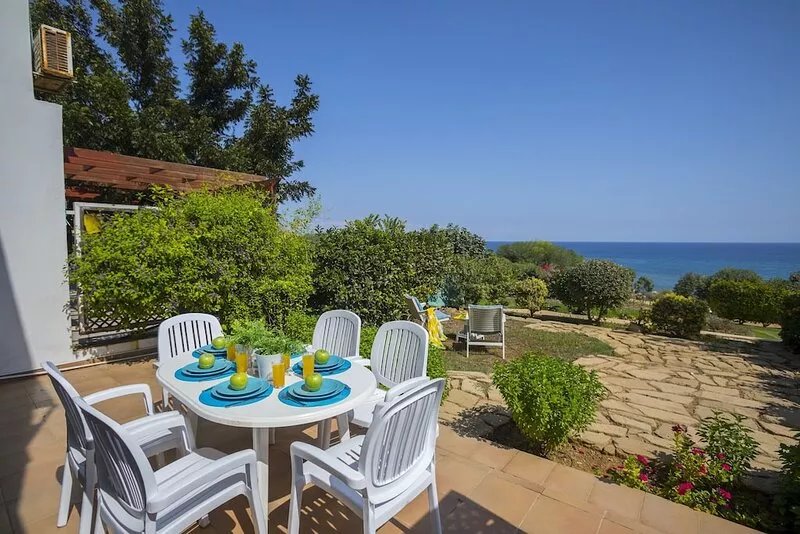 Sirina Lina Beachfront Suite