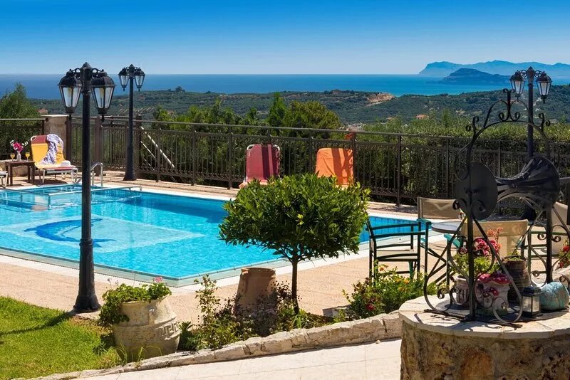 Family Villa Harmony Dreamhill w/ Pool, Children Area, shaded BBQ & Ping Pong