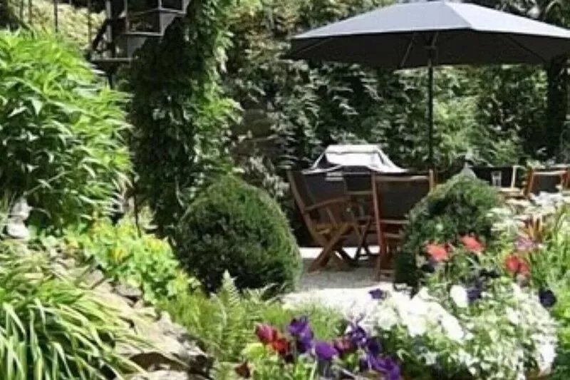 Cottage Albertine- In A Garden Setting With Views Over The Rooftops Of Dinan