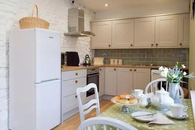 3 bedroom accommodation in Burry Port, near Llanelli