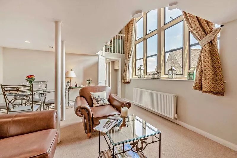 Welcoming dog friendly Apartment - The Old School House