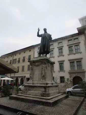Monumento ad Alessandro Vittoria