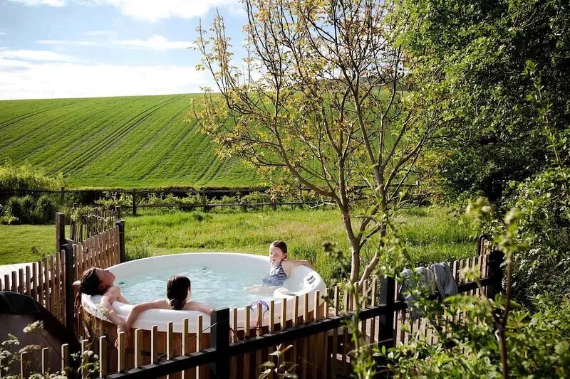 The Grain Store Lewes - luxury eco conversion with hot tub and stunning views