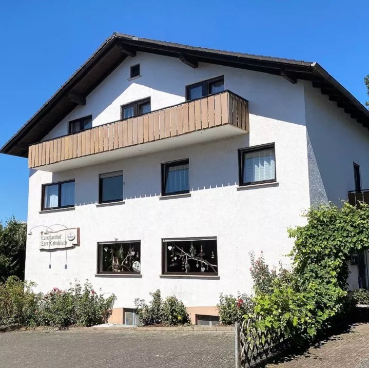 Zum Lahnfelsen