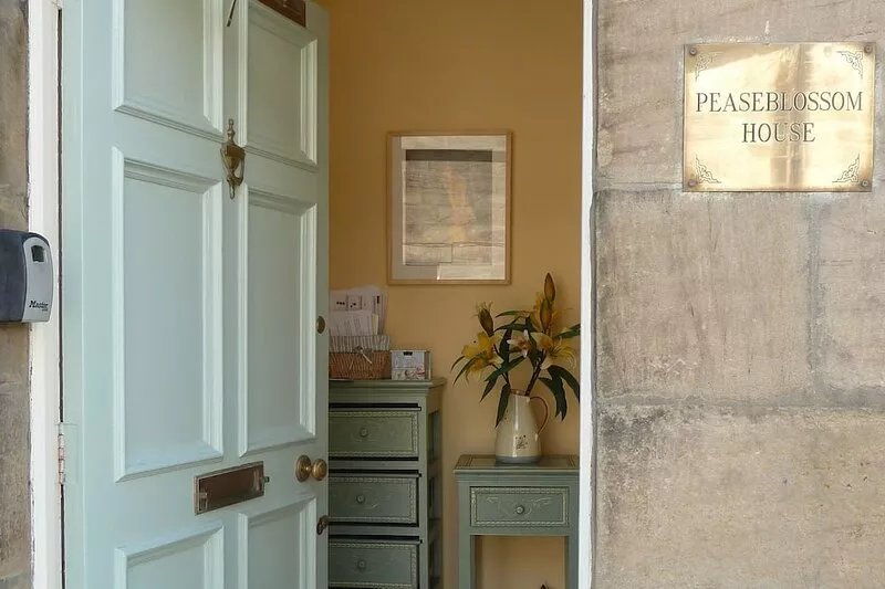 Holiday Cottage in Alnwick - Very Pretty, Comfortable in a great Location