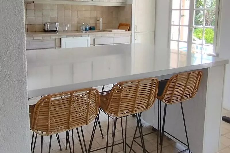 Villa Presqu'Ile de Saint Tropez, sea view, swimming pool and jacuzzi, absolute
