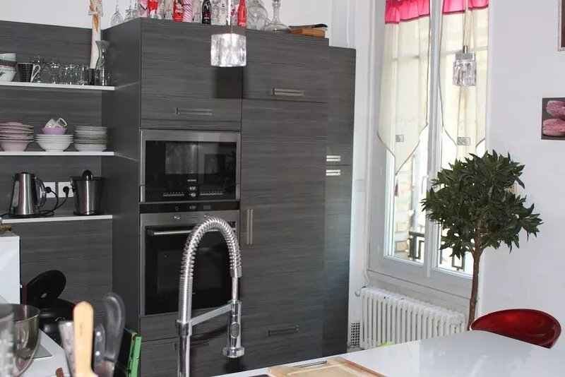 STANDING APARTMENT IN THE CENTER OF LA ROCHELLE 2 STEPS FROM THE OLD PORT AND