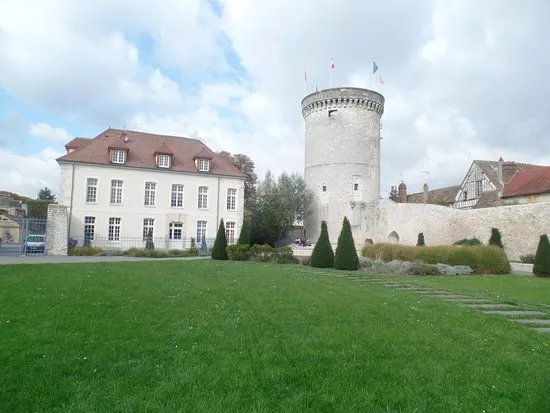 Tour des Archives