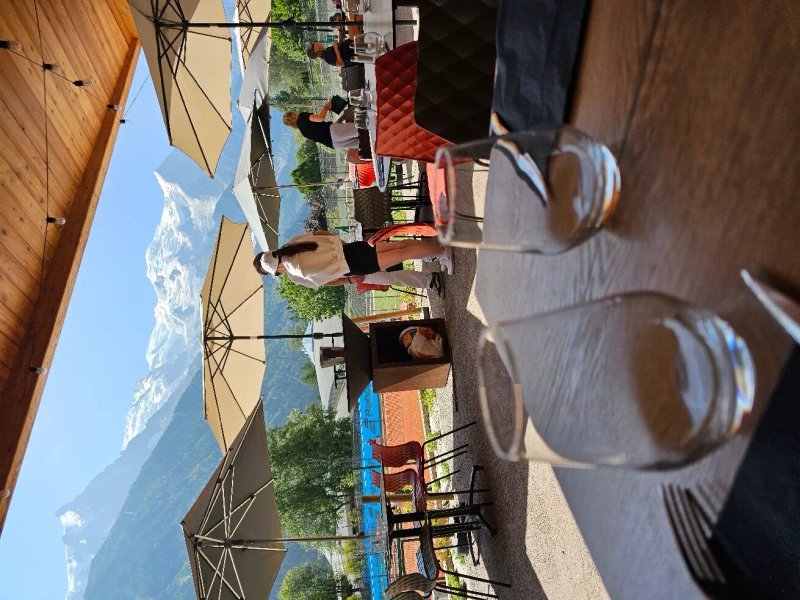 La Terrasse Des Tennis