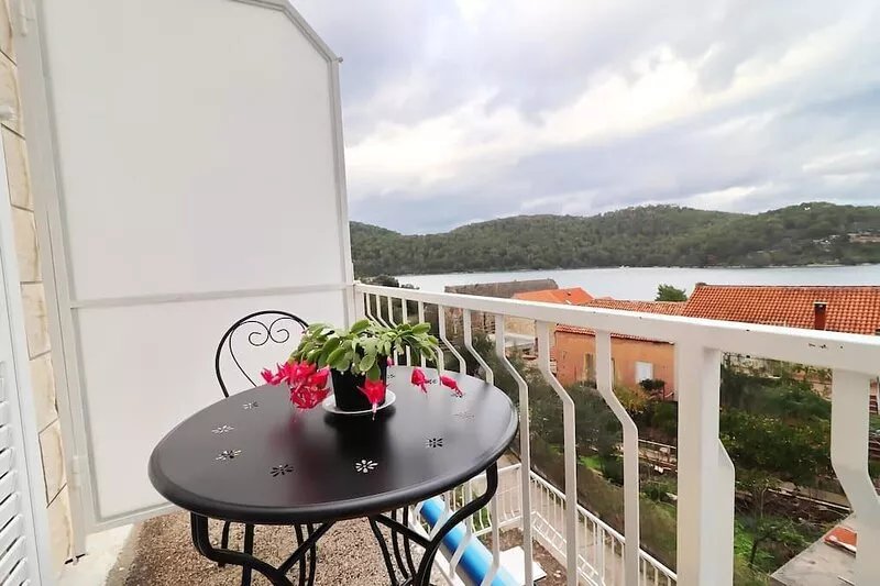 Apartments Nodilo - Standard One Bedroom Apartment with Balcony and Sea View