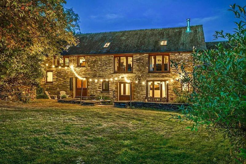 4 bedroom accommodation in Llanglydwen, near Narberth