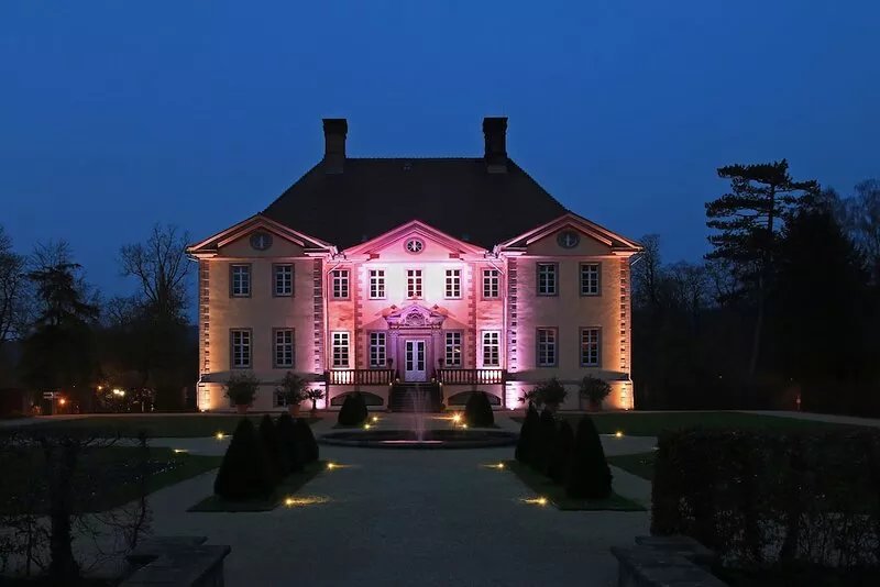 Vacation apartment at the castle park, located at Schieder Castle