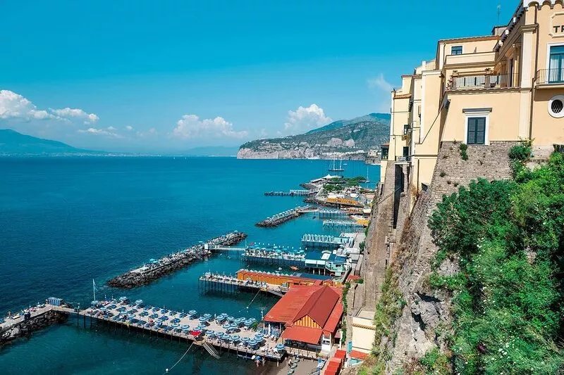 Condo located in the center of Sorrento