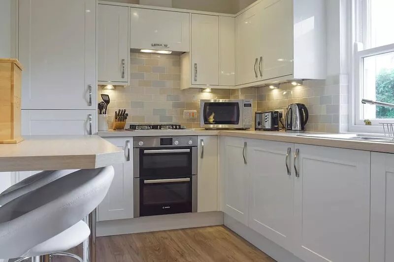Beautifully furnished ground floor apartment with view of the nearby Lakeland