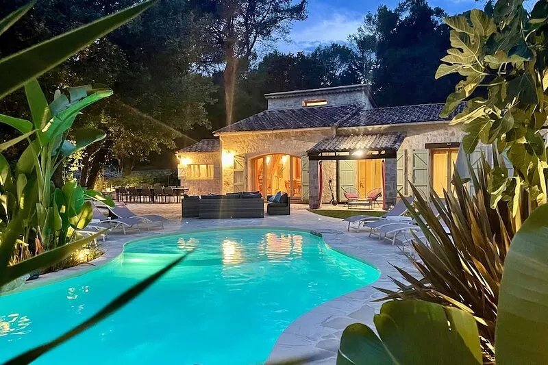 Charming Estate on 1Ha: 3 Houses, Heated 28 °C Pool, SPA, Ideal for Families