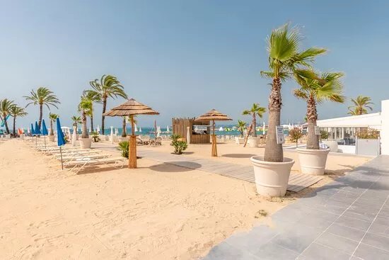 Bay Star Beach Restaurant & Beach