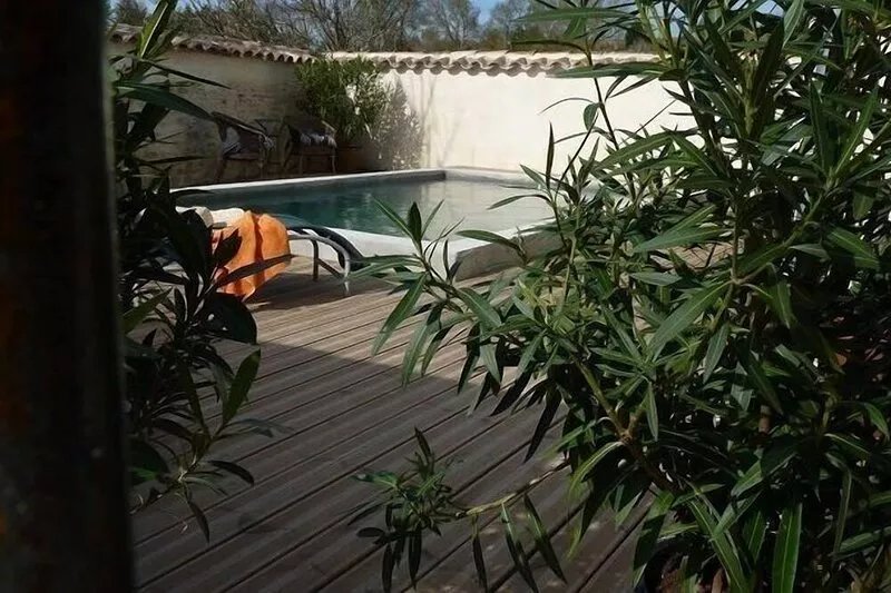 Magnificent single-storey house. Superb garden and private pool (sleeps 6)