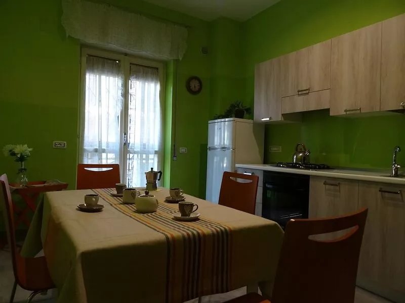 'ATHENA HOLIDAY' A SCAFATI FURNISHED APARTMENT, VERY CLOSE TO POMPEII