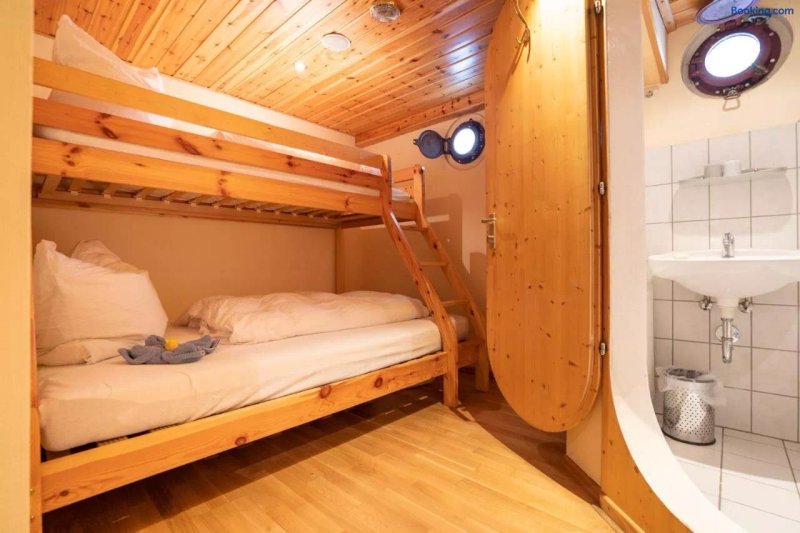 Küstenmotorschiff Aventura