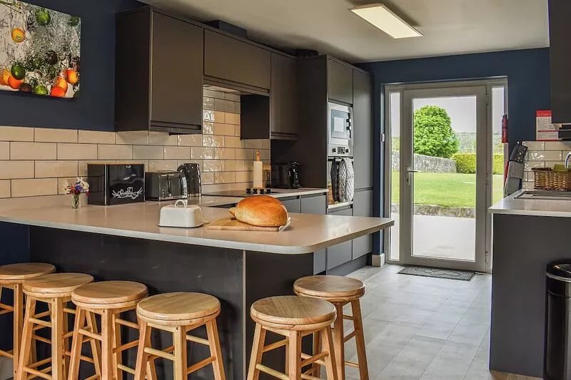 3 bedroom accommodation in Llanfaes