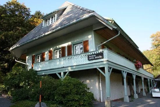 Yoga am Bach