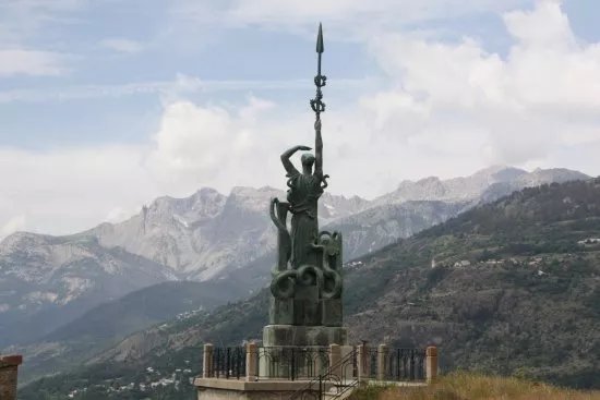 Fort des Tetes et non fort du chateau