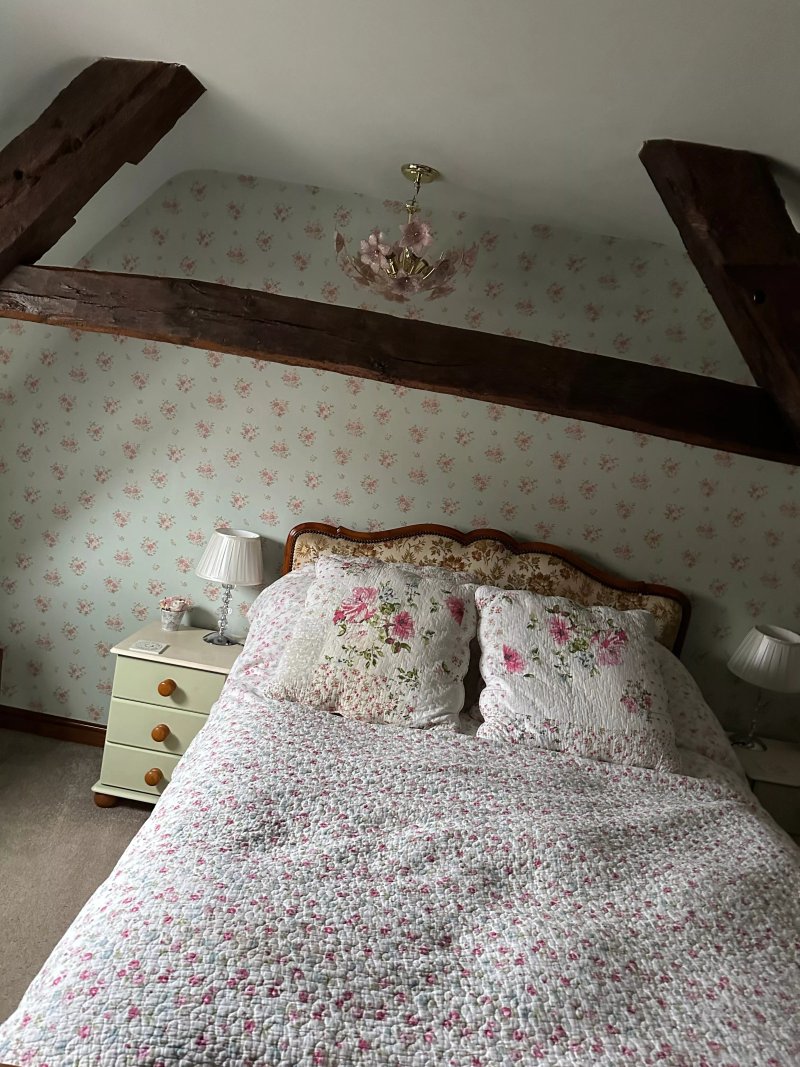 Pickering N Yorks Beautiful 18 Century cottage fully renovated in the centre