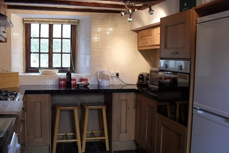 FANTASTIC OFFERS AVAILABLE! - A Luxury 3 bedrooms, 3 bathrooms