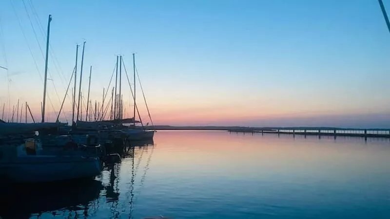 Sailboat with sanitary facilities and parking
