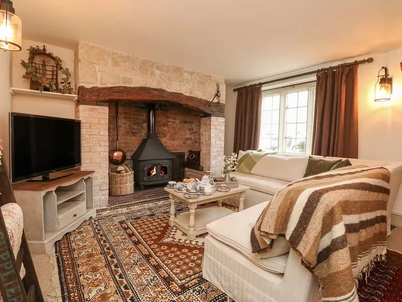 NORDEN HOUSE, pet friendly in Maiden Newton