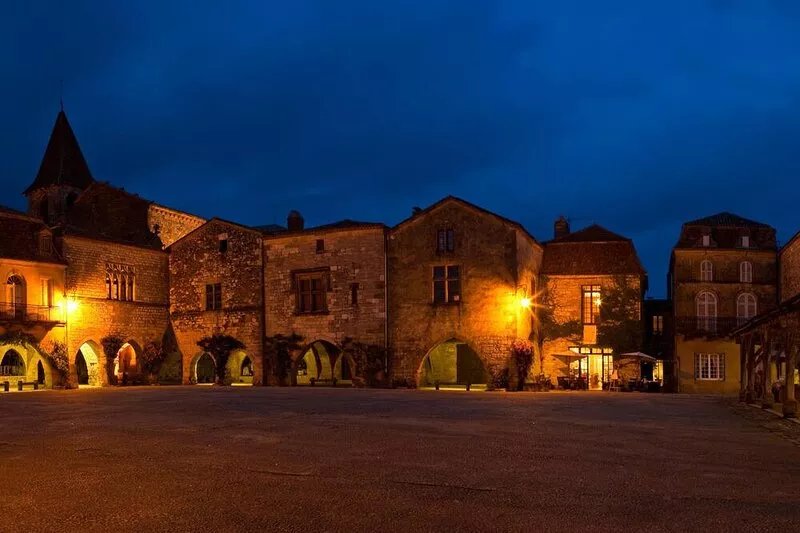 Two 4* Holiday Homes with Aircon and Private Heated Pools - 45 Mins from Sarlat