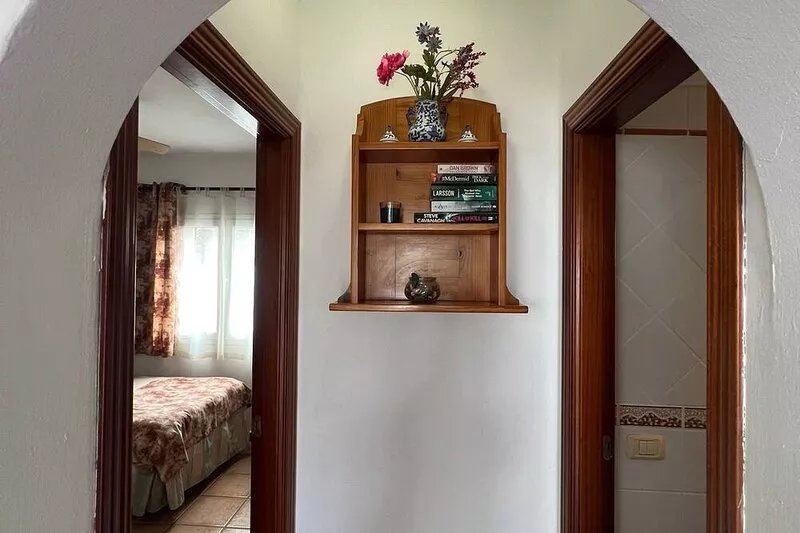 Spacious 1 bedroom accommodation, sleeps 2 with communal pools