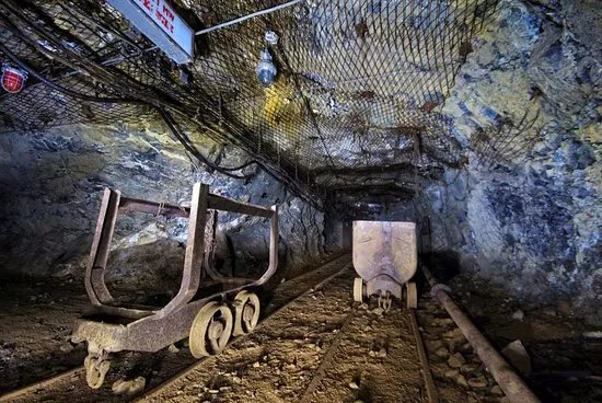 Wiry Mine - Underground Tourist Route