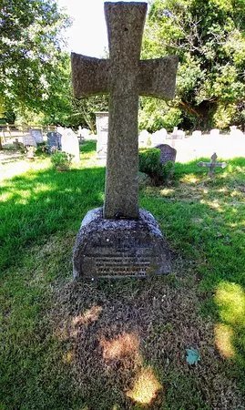 Grave of Sir Arthur Conan Doyle