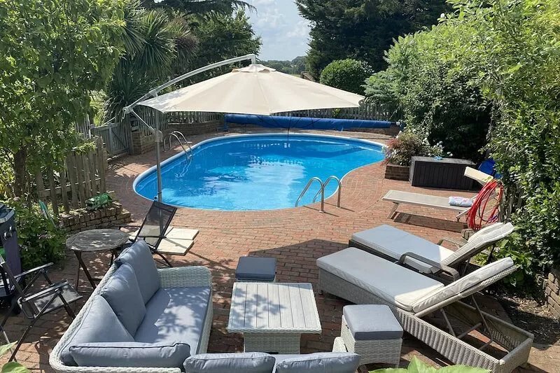 Pretty, Country House and annex, 5 bedrooms for 10 people with Pool in 6 Acres