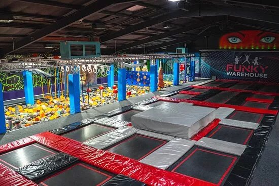Funky Warehouse