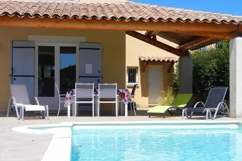House Puyméras Face Au Ventoux With Pool