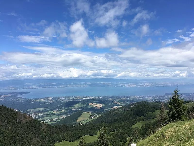 Port Ripaille: Your house right on the lake / the best of mountains and sea!