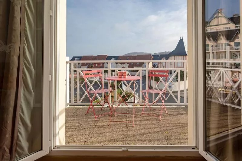 Apartment Le Manoir  in Cabourg, Normandy - 6 persons, 2 bedrooms