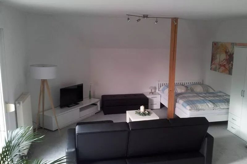 Modern, bright apartment with a view of the Wachsenburg on the Erfurter Kreuz