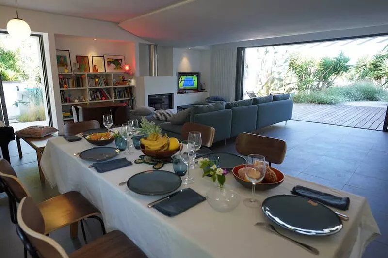Californian house, private pool and beach, Gulf of Saint-Tropez