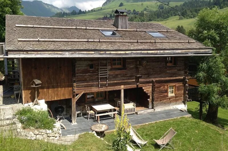 Magnificent old traditional chalet renovated recently with extreme charm