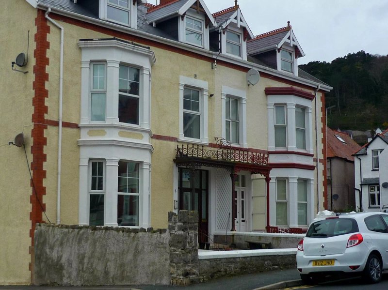 Penn-Sarne Holiday Flats