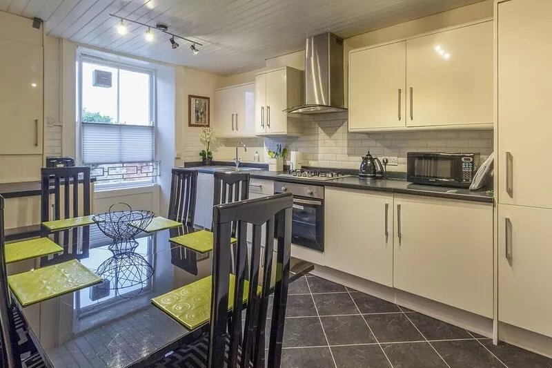 THE OLD EXCHANGE, family friendly, with a garden in Corbridge